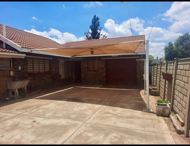 3 BEDROOM HOUSE FOR SALE IN WALDRIFT